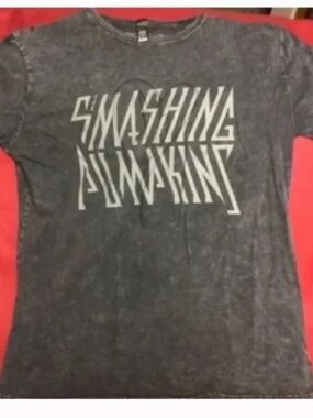 Smashing Pumpkins distressed  tshirt